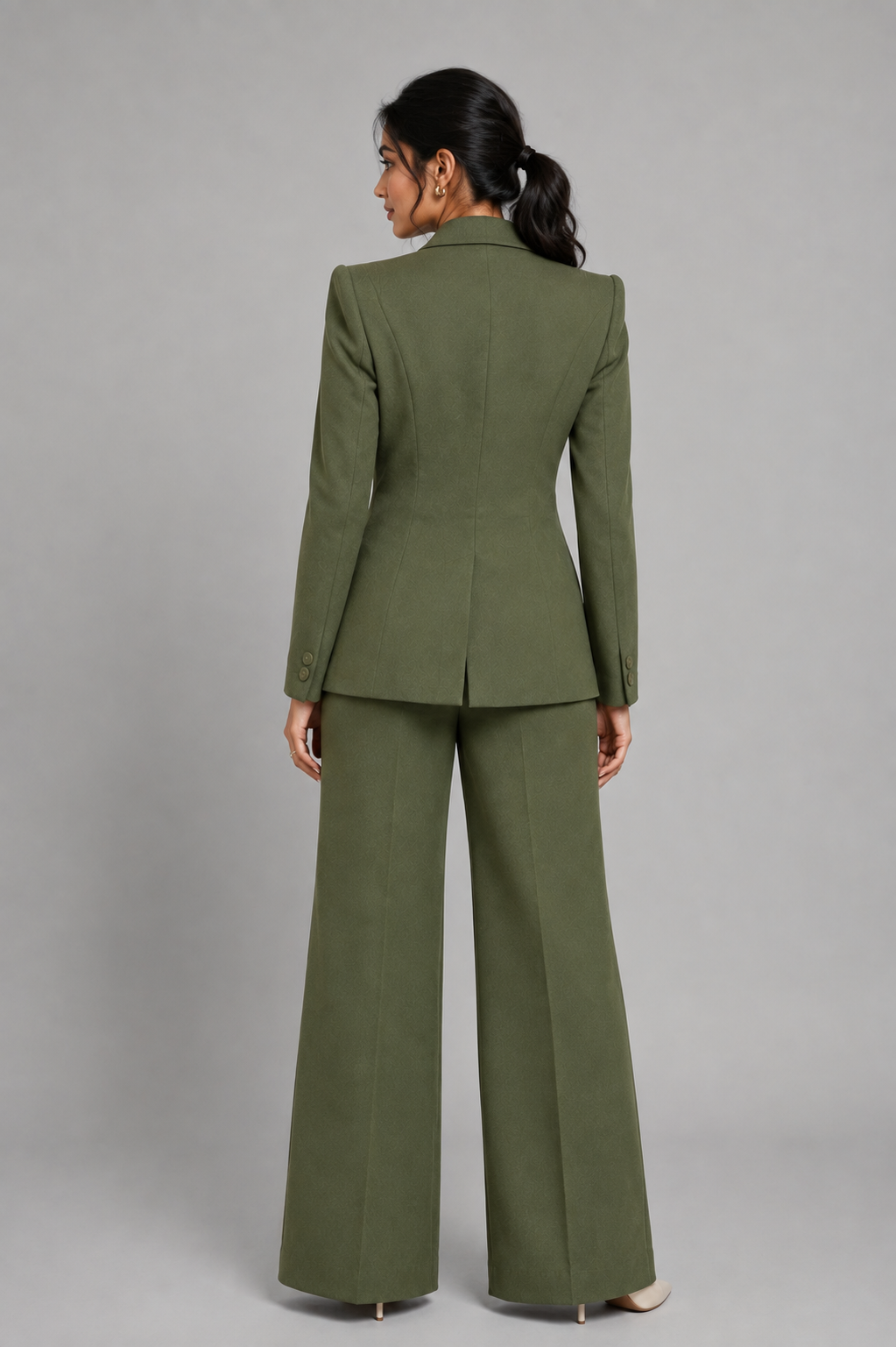 OLIVE GREEN DOUBLE-BREASTED WOMEN’S SUIT - Image 3