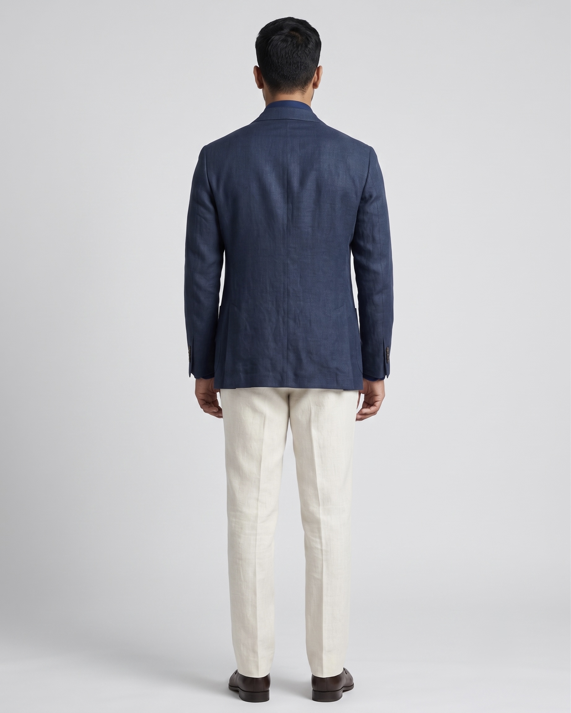 NAVY BLUE & IVORY LUXURY BLAZER TROUSER SET - Image 3
