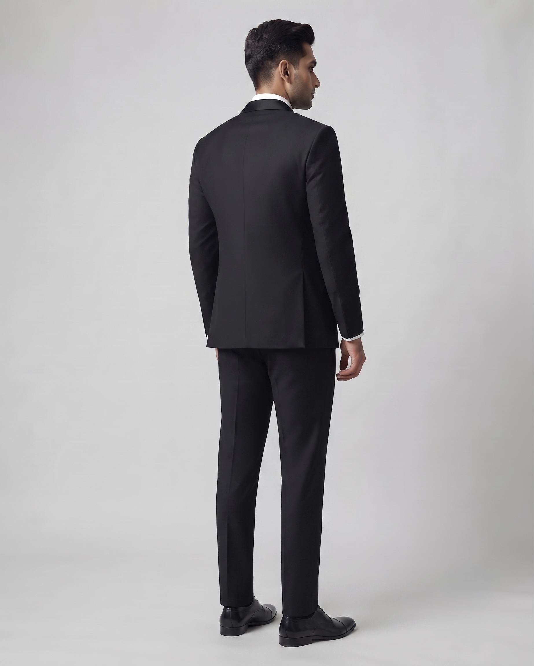 CLASSIC BLACK DOUBLE-BREASTED TUXEDO SUIT - Image 3