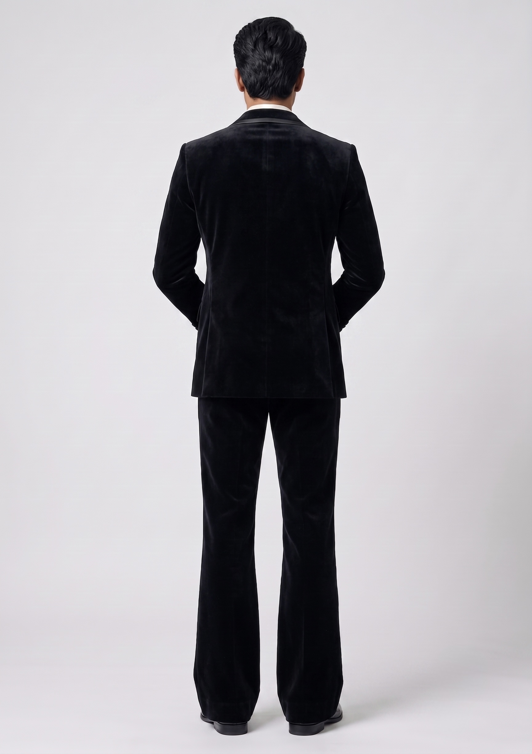 BLACK VELVET DOUBLE-BREASTED DESIGNER TUXEDO - Image 3
